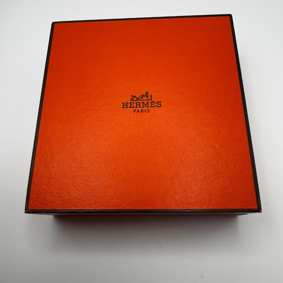 Hermès Cadena Gold Lock - Picture 5 of 6